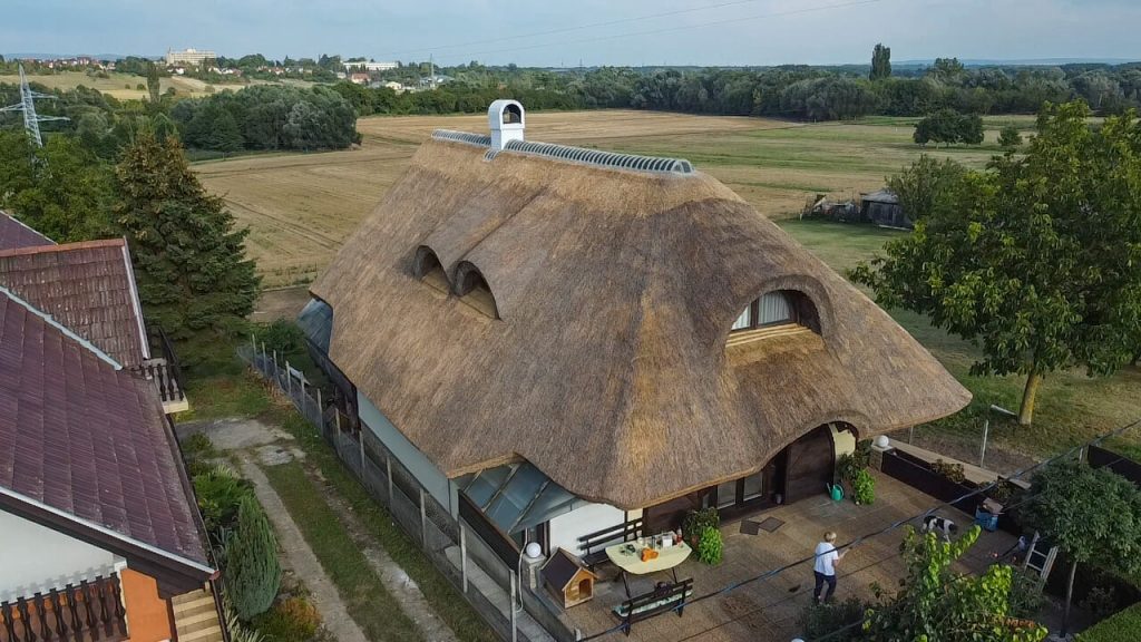 Magyar projekt - nádtetőfedés Oláh Attila - nádaházam.com